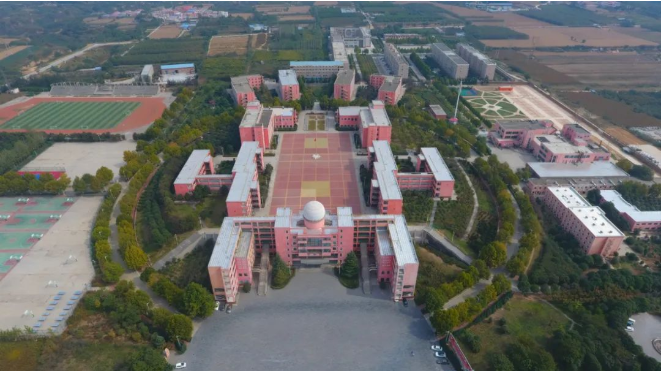欧帝智慧教室互动黑板入驻河南巩义市第二高级中学，助力高水平素质教育